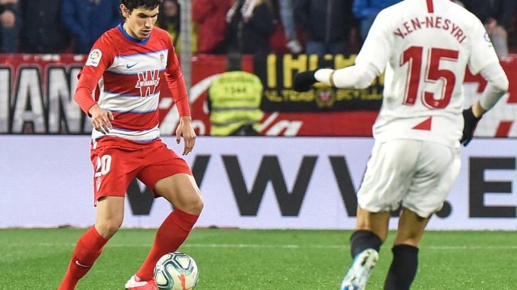 Jesús Vallejo, durante un partido con el Granada
