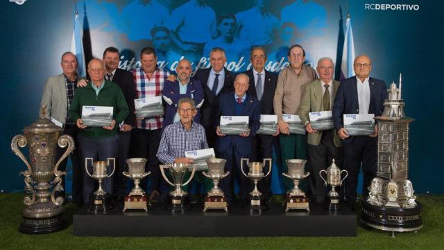 Imagen de la última entrega de las insignias de oro a los socios del Dépor.