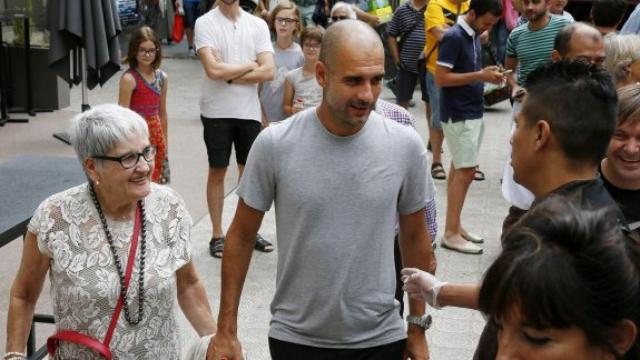Pep Guardiola y su madre, Dolors Sala Carrió