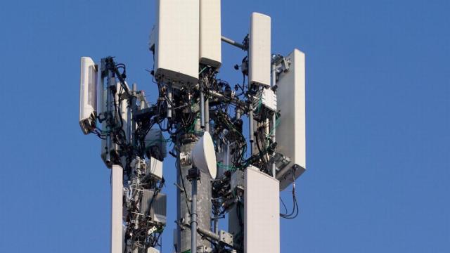 El 5G permite una mayor penetración en los edificios y una mayor cobertura de terreno.