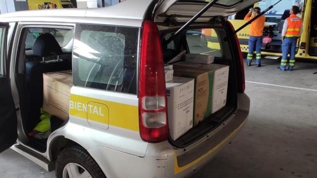 Equipos de protección contra el coronavirus entregados por el Ayuntamiento de A Coruña al Chuac