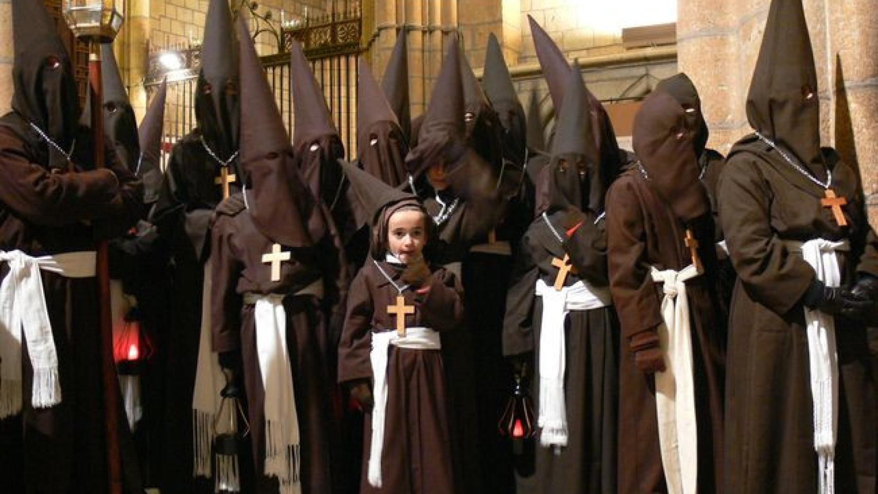 Cofradia Santo Cristo del Perdon de Leon
