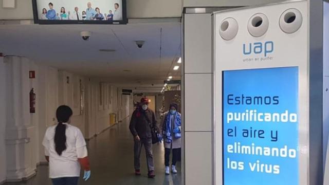 Uno de los dispositivos purificadores del Urban Air Purifier en el Hospital Clinic de Barcelona.