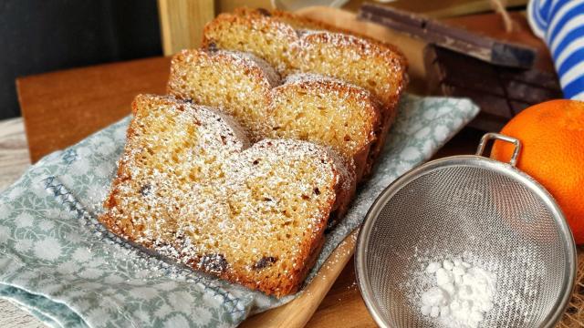 Bizcocho de naranja y chocolate