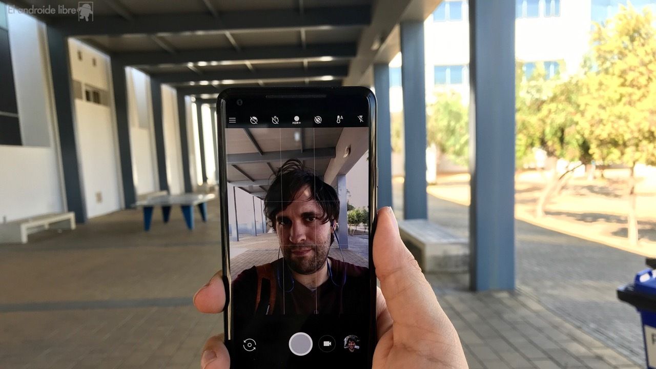 Juego: adivina con qué móvil se hizo cada selfie