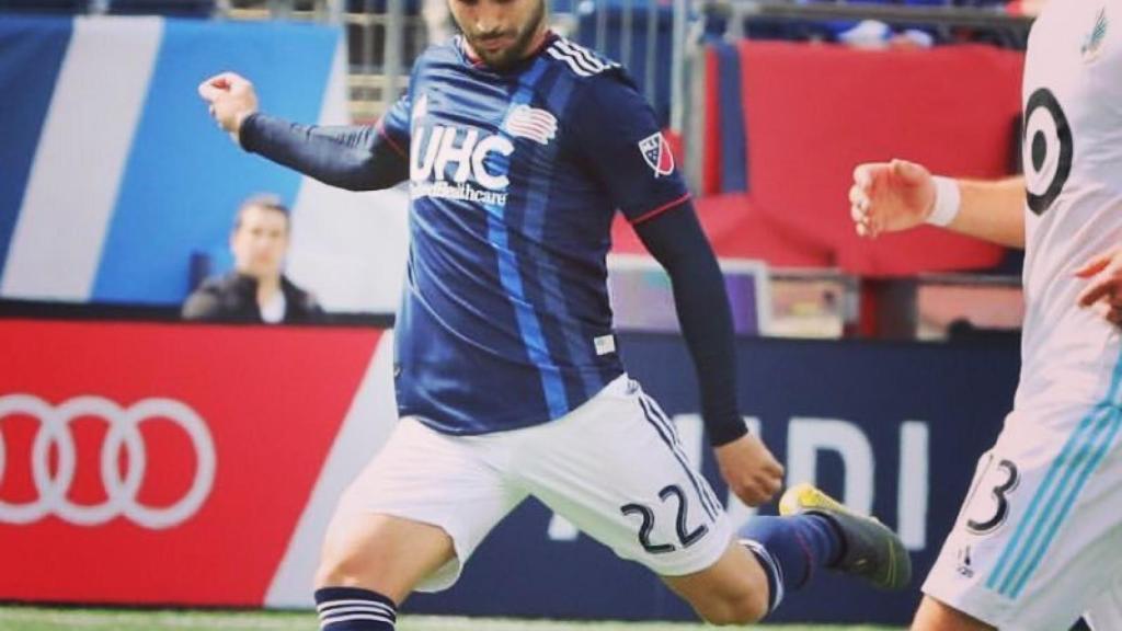 Carles Gil, durante un partido con los New England Revolution