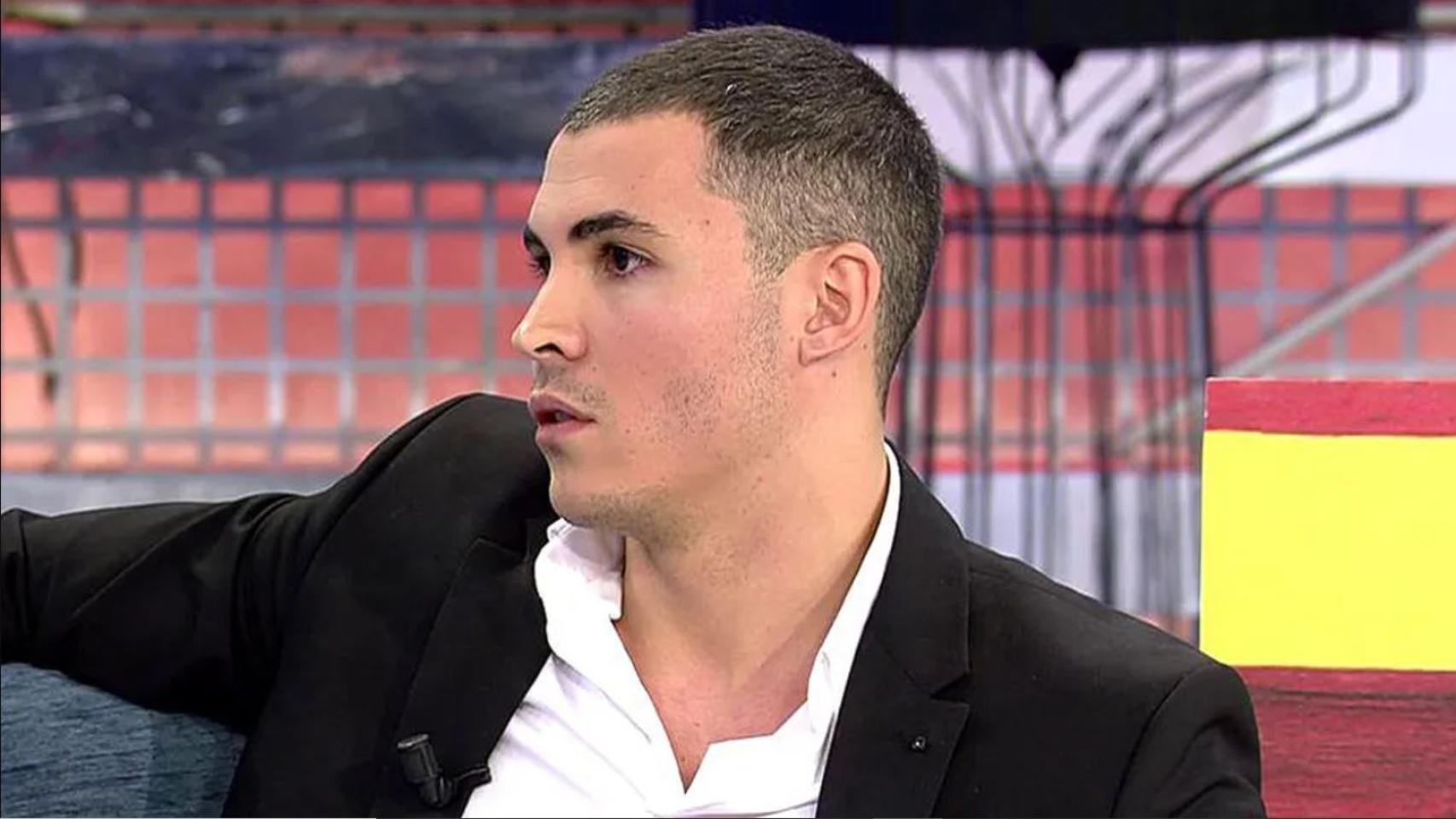 Kiko Jiménez se sometió al 'polideluxe' de Conchita este sábado.