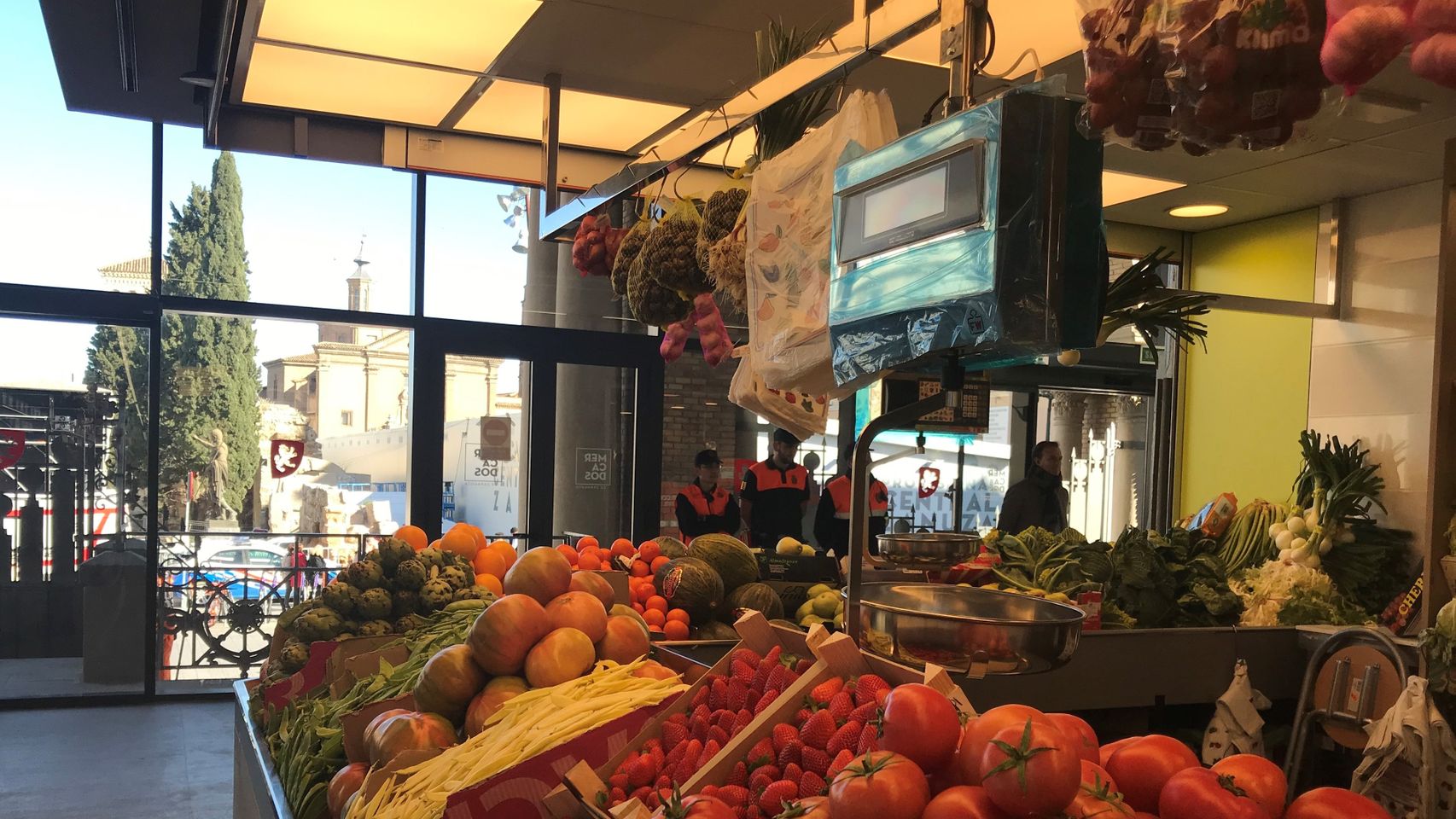El Gobierno favorecerá los productos españoles en los 'súper' frente a los extranjeros