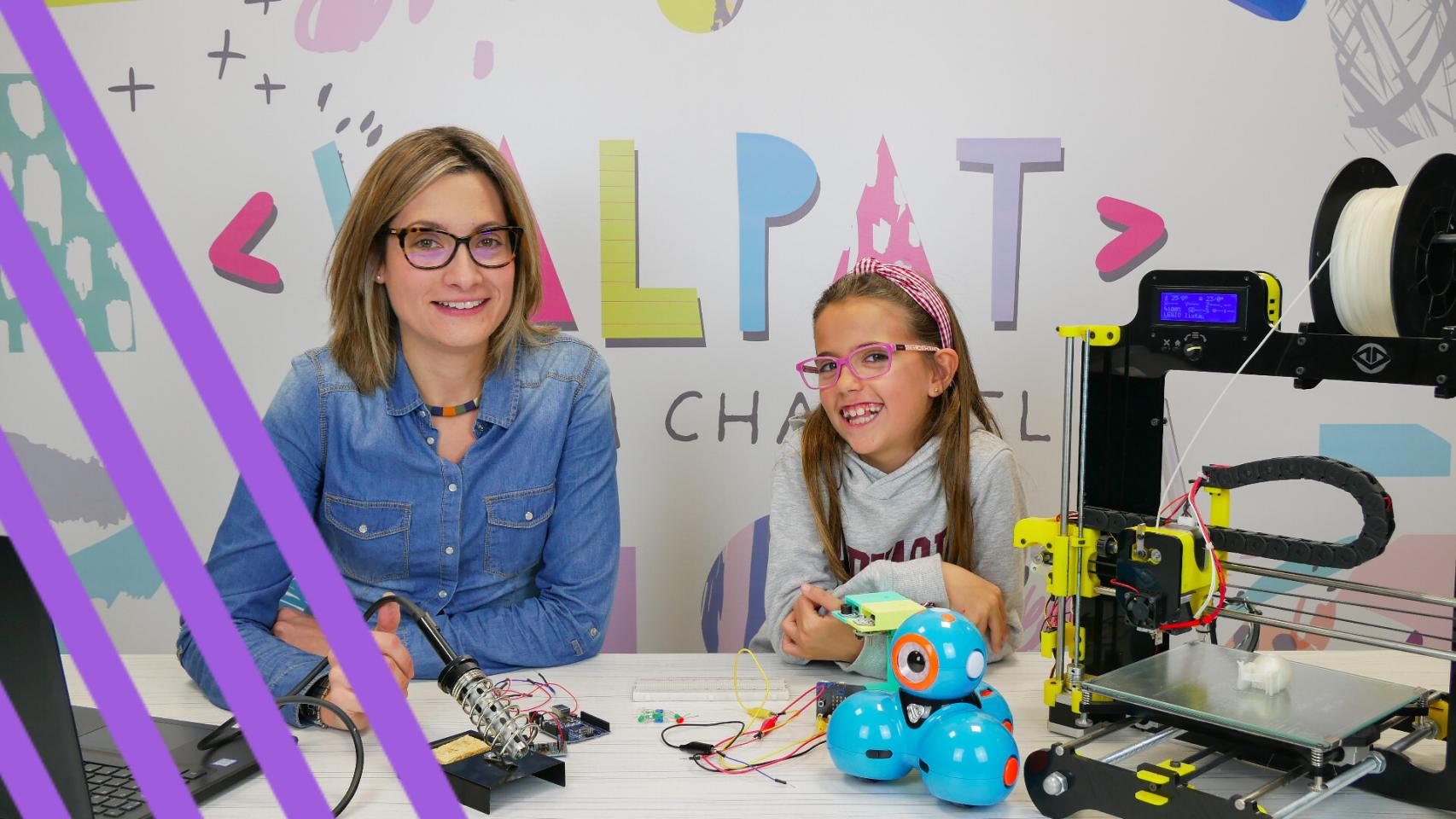 Patricia y Valeria en su canal de Youtube.