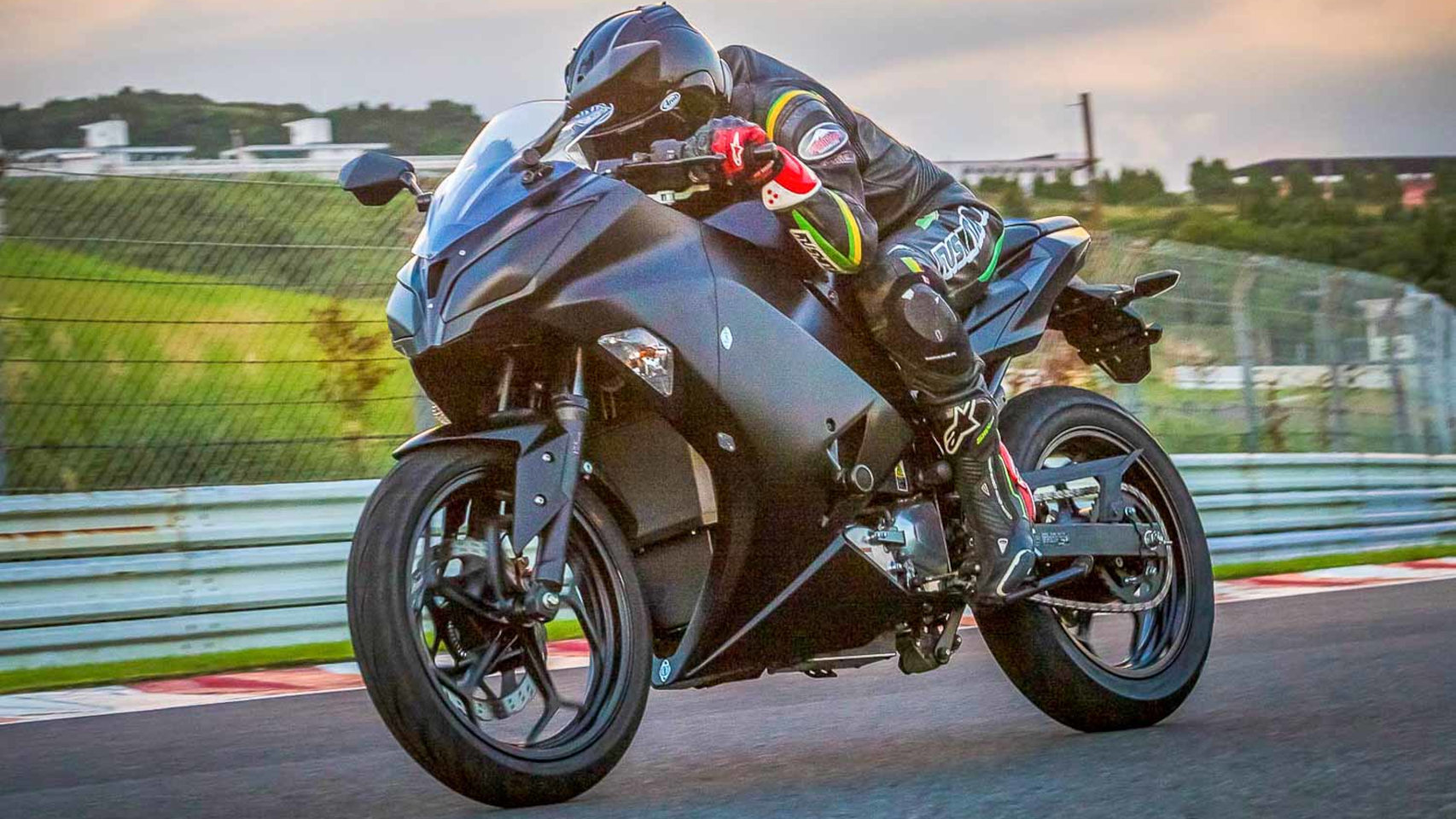 EV Endeavor, la moto eléctrica de Kawasaki