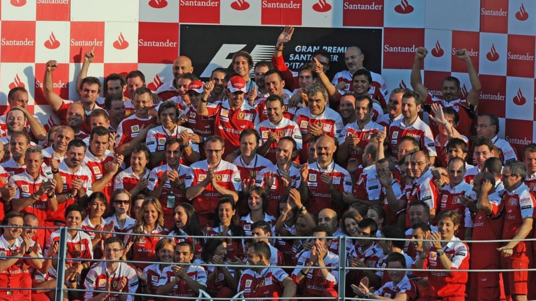 Diferentes momentos de Fernando Alonso en la Fórmula 1
