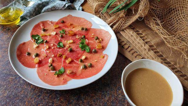 Carpaccio de tenera en escabeche