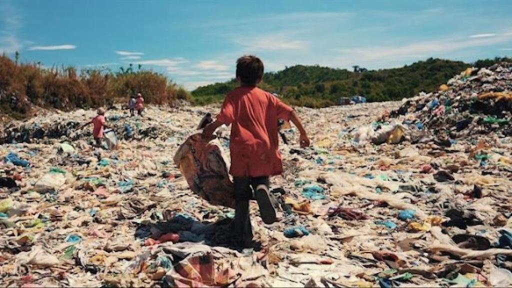 Fotograma de El monstruo invisible.