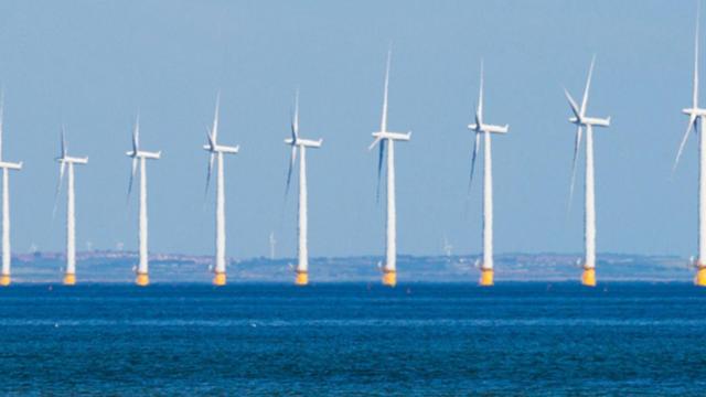 Producir hidrógeno para combustible en plataformas eólicas marinas