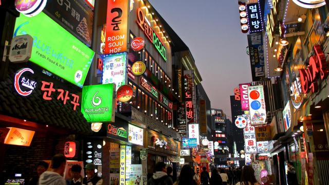 Itaewon es uno de los barrios más concurridos de Seúl