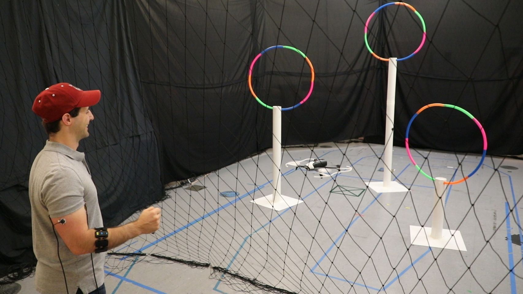 Controlando un dron con gestos.