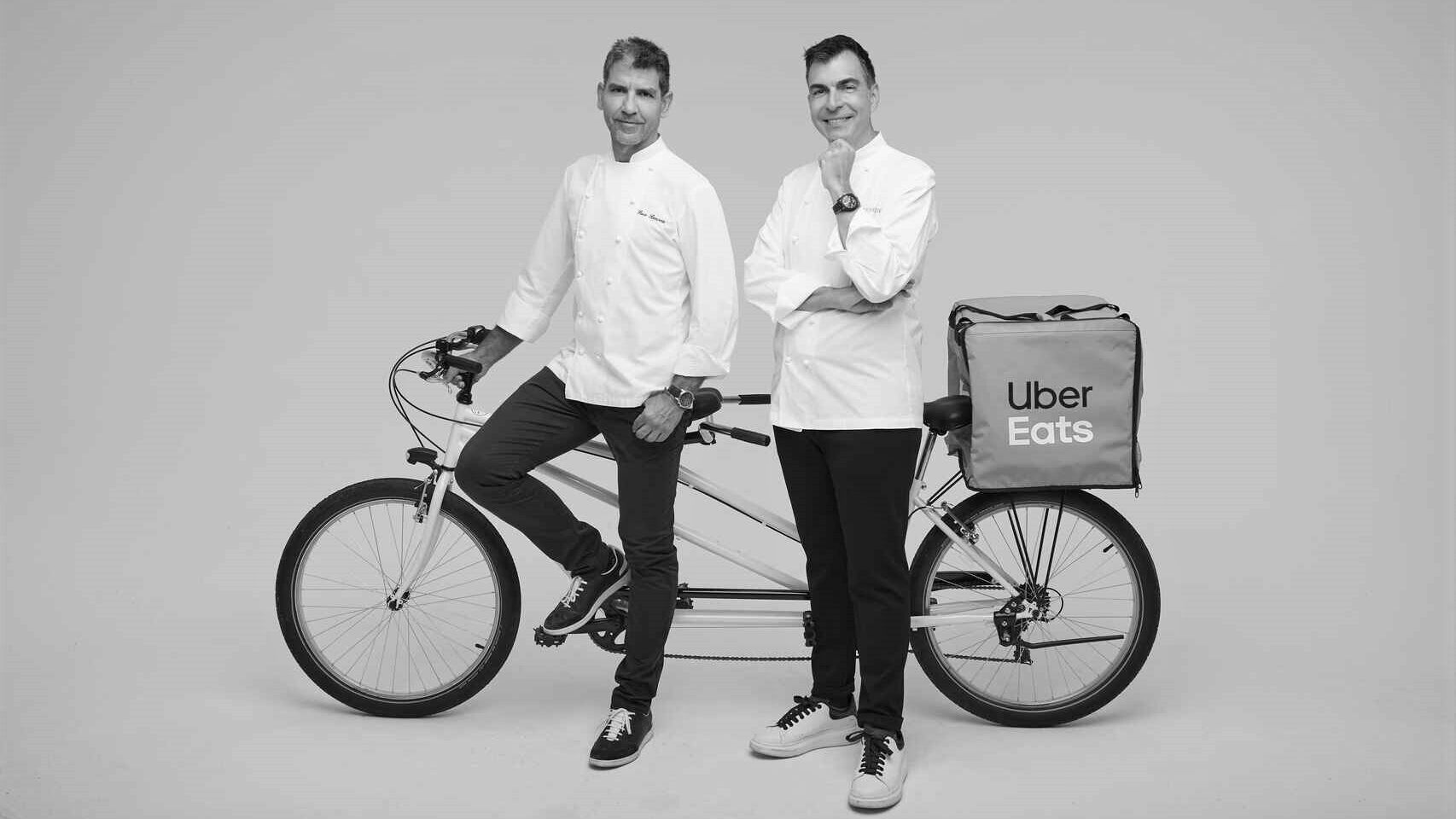 Paco Roncero y Ramón Freixa pedaleando a cuatro manos.