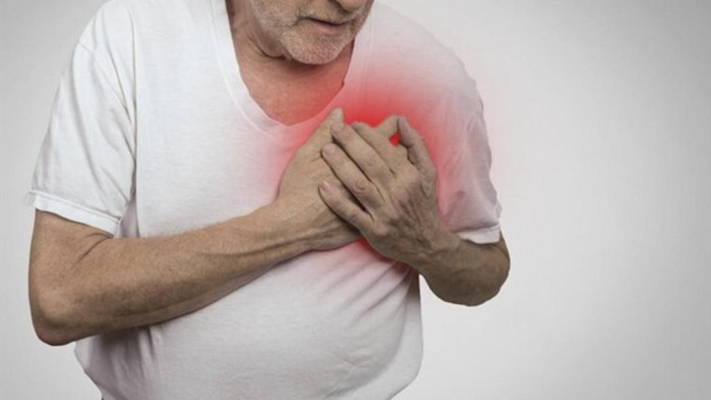 Ilustración de un hombre sufriendo un ataque al corazón.