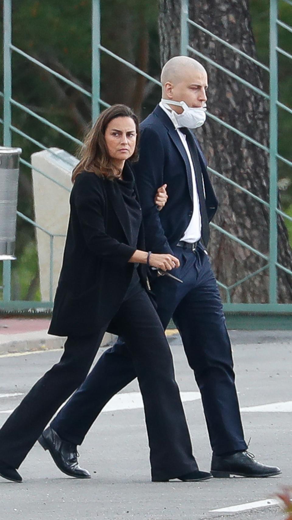 María y Borja Palacios en el funeral de Álex Lequio en 2020.