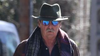 Quién es Charly, el hombre que lleva 30 años a la sombra de Lydia Lozano