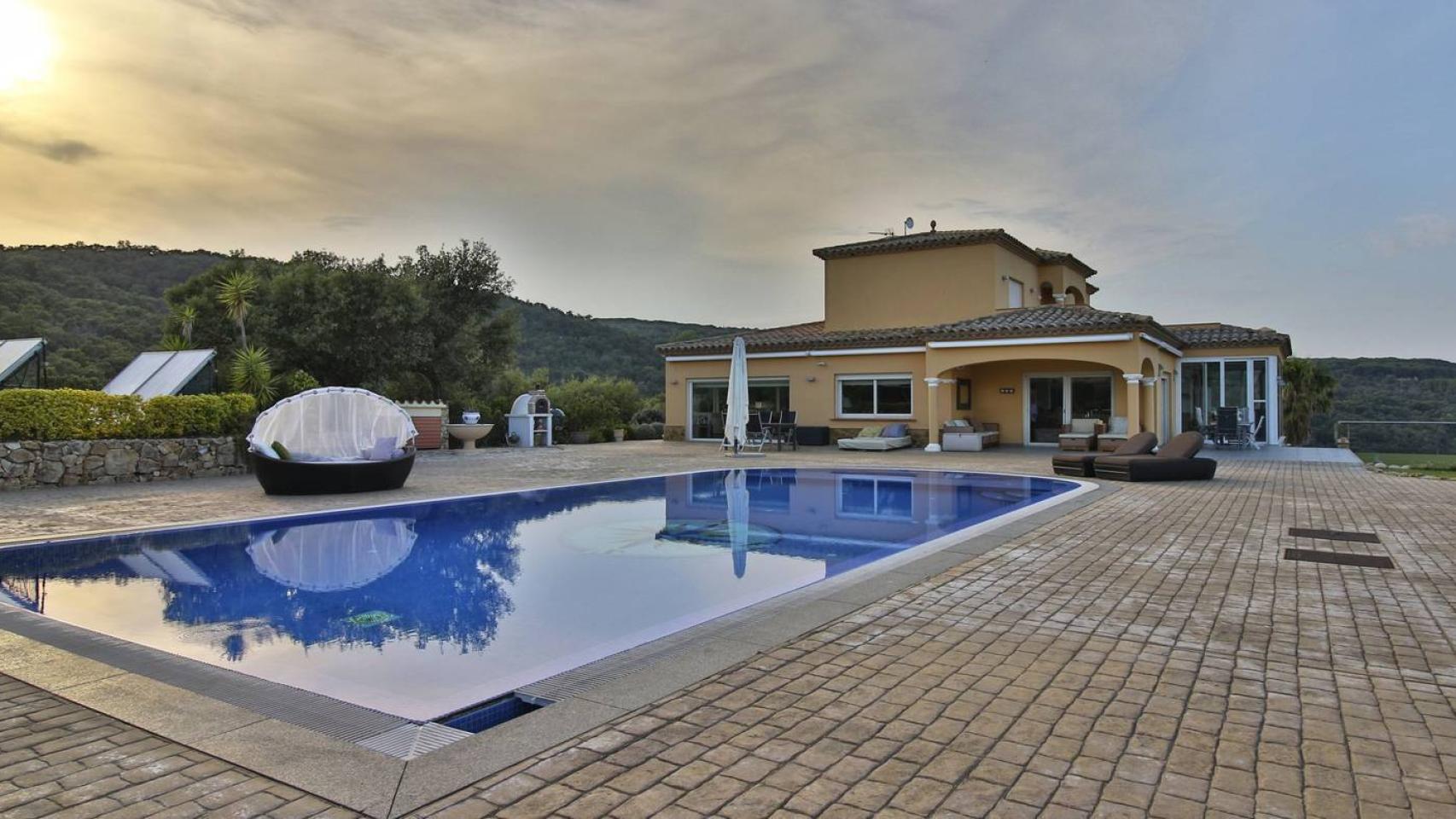 Vivienda que lujo en la Costa Brava que vende Barnes.