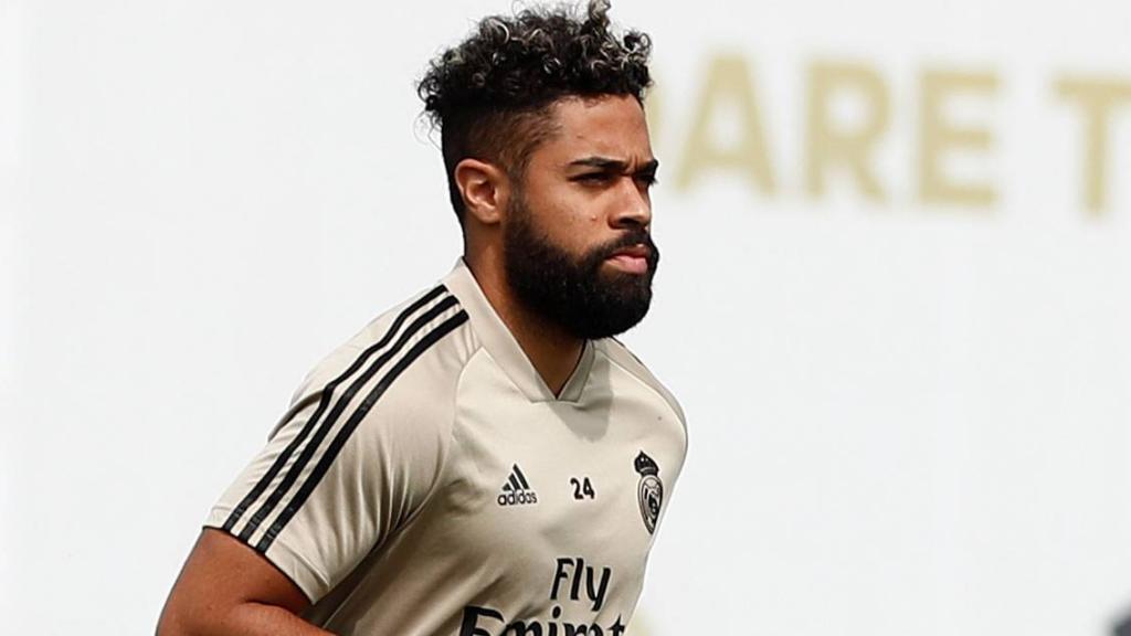 Mariano Díaz se entrena en Valdebebas
