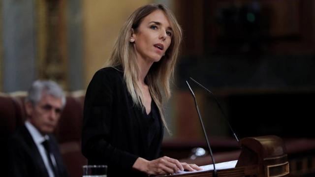 Cayetana Álvarez de Toledo en la tribuna de oradores del Congreso de los Diputados.
