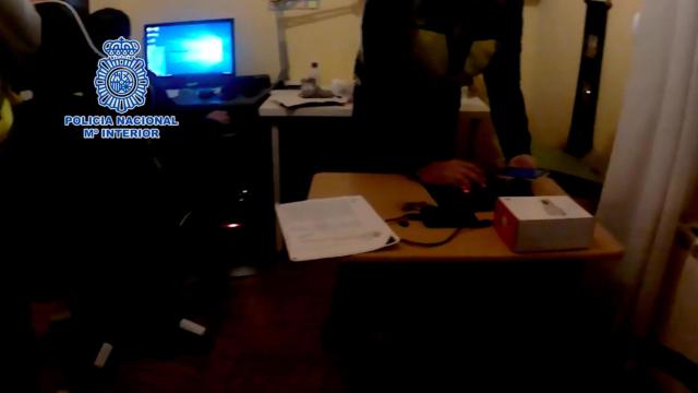 Interior de la casa del militar detenido por la operación Sauron.