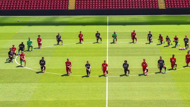 Los jugadores del Liverpool en Anfield