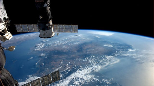 Galicia, bajo un manto de nubes, desde la Estación Espacial.