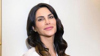 La doctora Carla Barber posando en su clínica de Madrid.