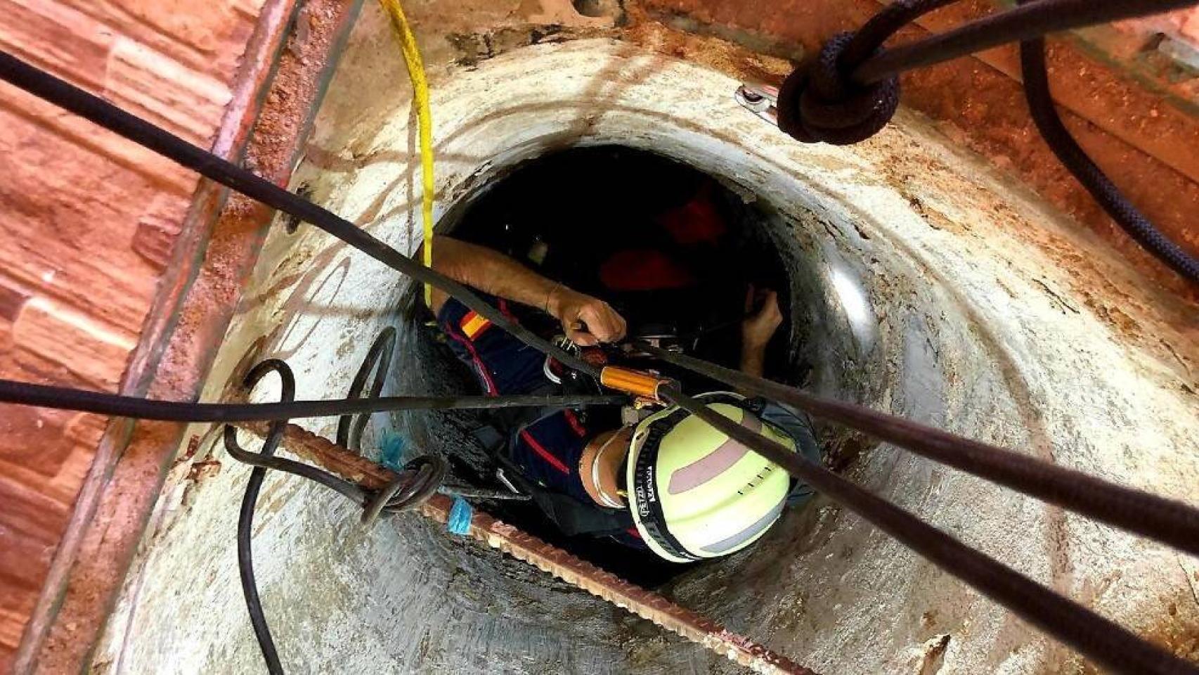 Efectivos del SEPEI han recatado el cuerpo del hombre sin vida
