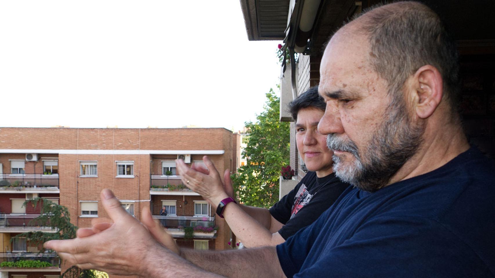 ¿Qué efecto tendría el confinamiento por barrios o el distanciamiento de niños y mayores?