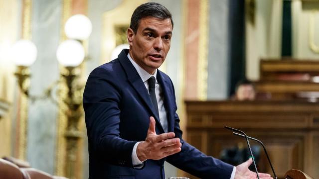 Pedro Sánchez esta mañana en la sesión del Parlamento.