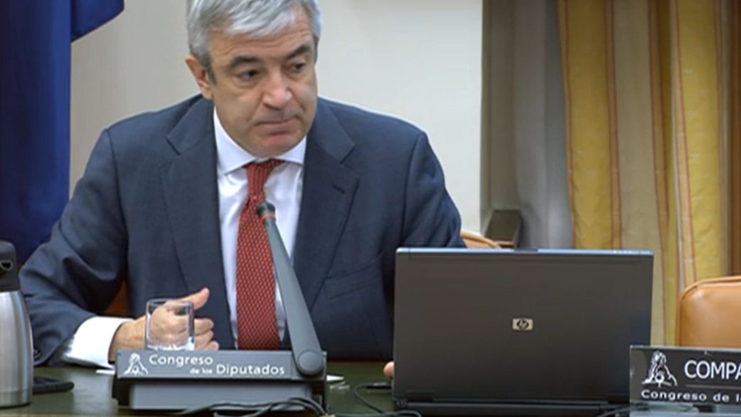 Luis Garicano en la comisión de reconstrucción del Congreso.