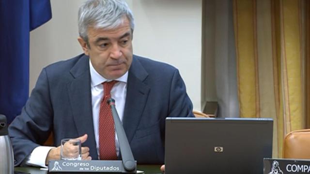 Luis Garicano en la comisión de reconstrucción del Congreso.