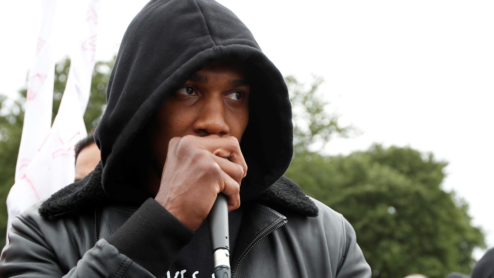 Anthony Joshua, en una protesta contra el racismo
