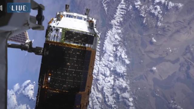 Captura del momento del acoplamiento en la Estación Espacial Internacional.
