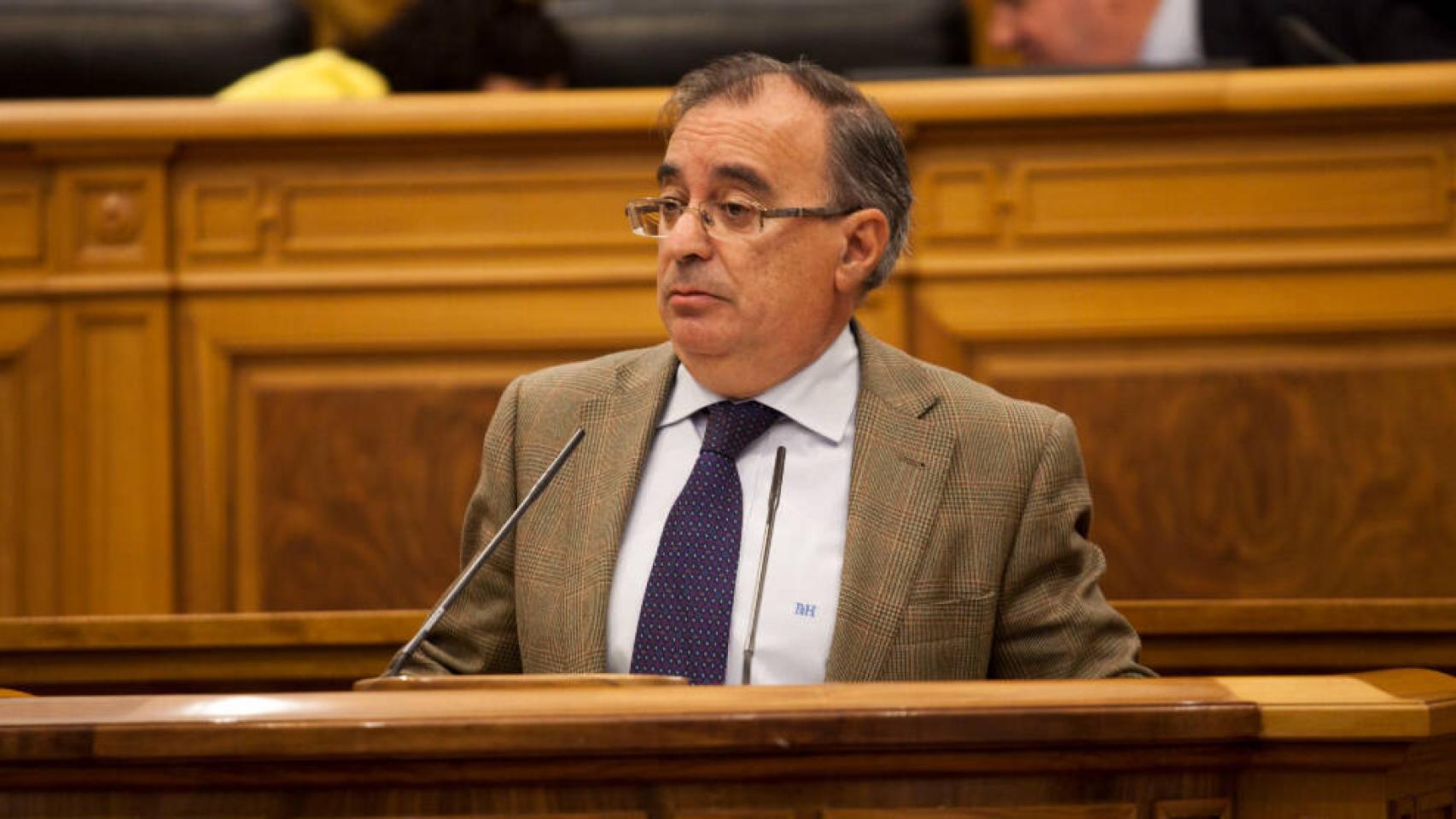 Fernando Mora en su etapa de diputado de las Cortes de Castilla-La Mancha.