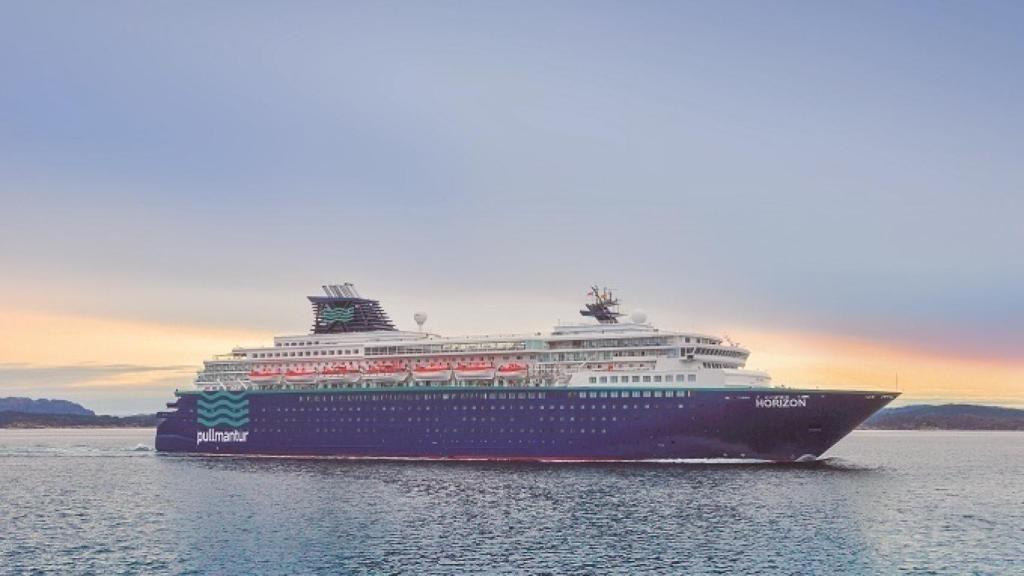 Un barco de Pullmantur.