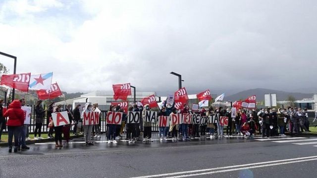 Concentración de trabajadores de Inditex en Arteixo.