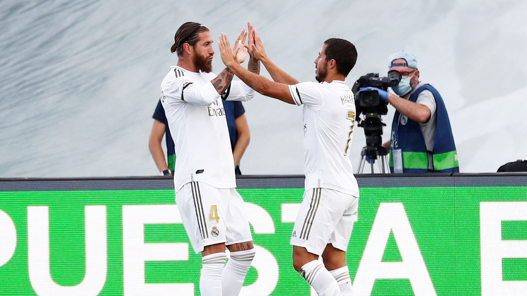 Sergio Ramos agradece a Hazard su asistencia en el gol del sevillano