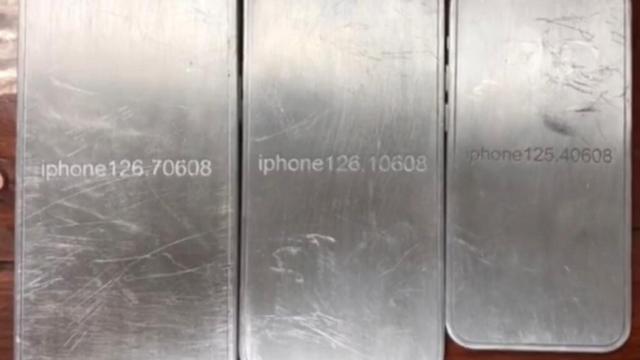 Maquetas CAD de los iPhone 12.