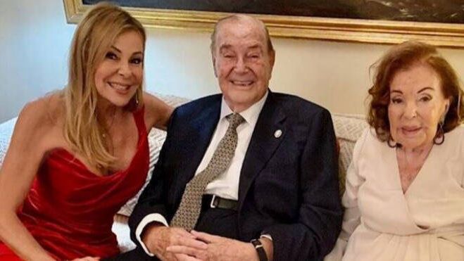 Ana Obregón con sus padres - INSTAGRAM OFICIAL DE ANA OBREGÓN