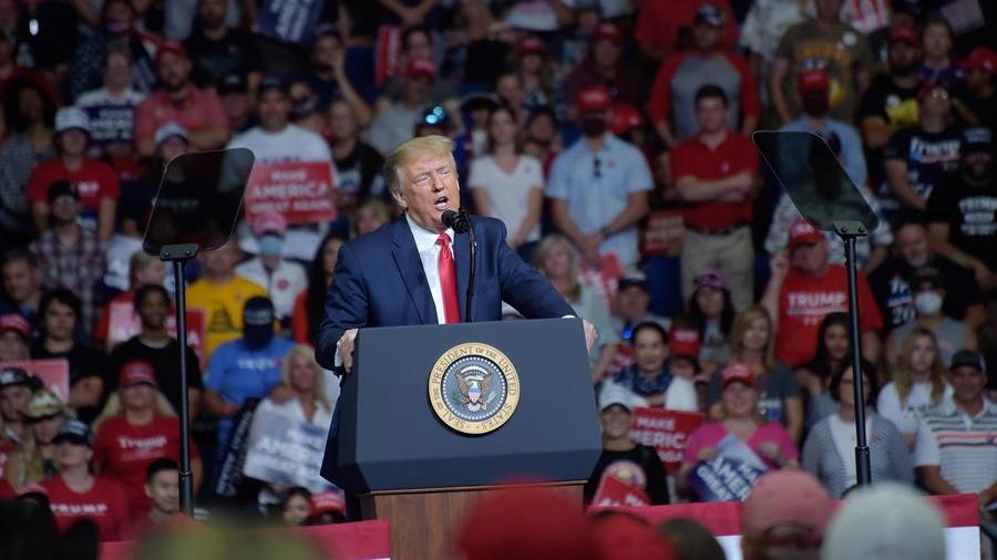 Trump durante su primer mitin tras el inicio de la pandemia.
