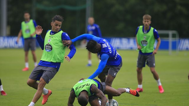 El Deportivo viaja a Elche sin Peru pero fuera del descenso