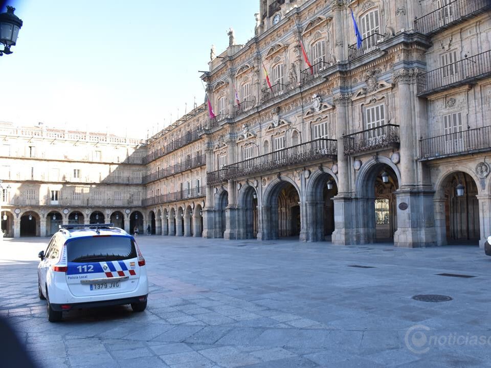 Policía local plaza mayor salamanca (Copy)