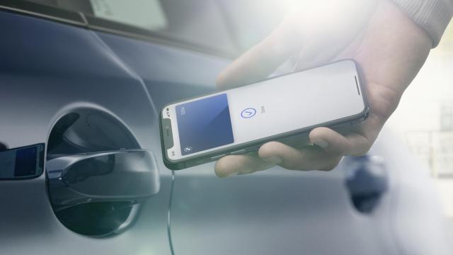 Los coches se abrirán con el móvil en los próximos años.