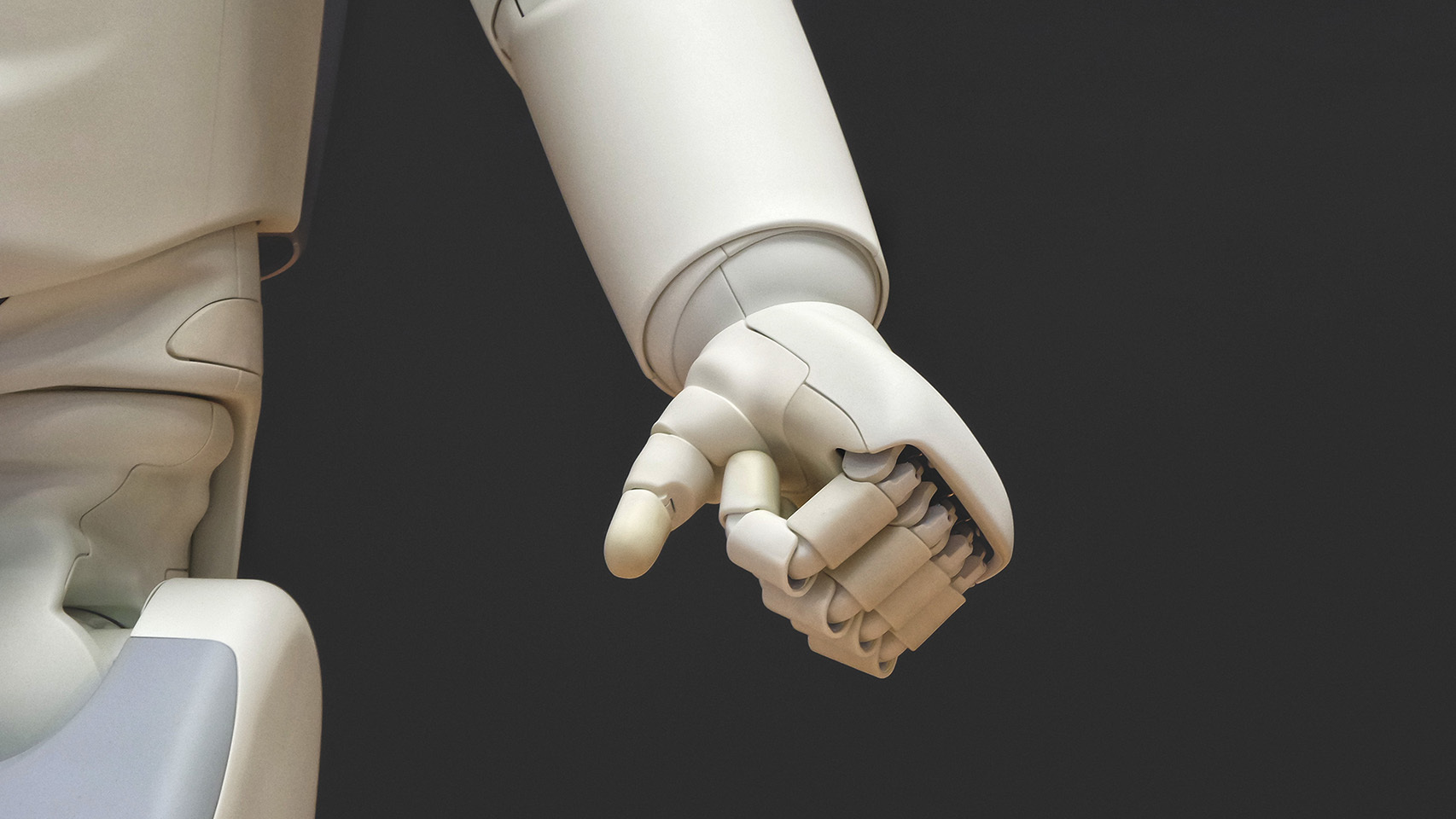 La mano de un robot.