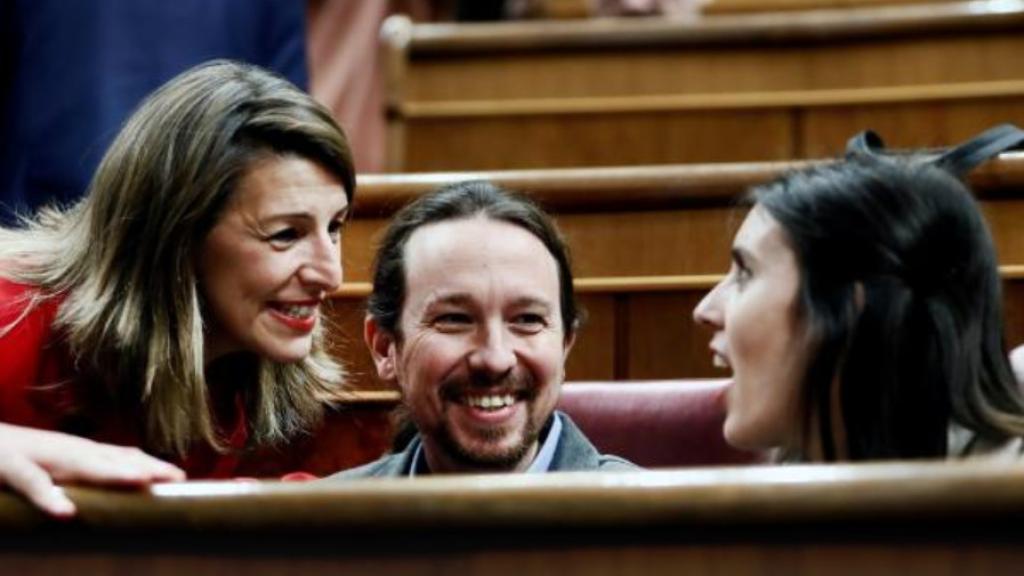 El vicepresidente Pablo Iglesias, junto a las ministras Yolanda Díaz e Irene Montero.